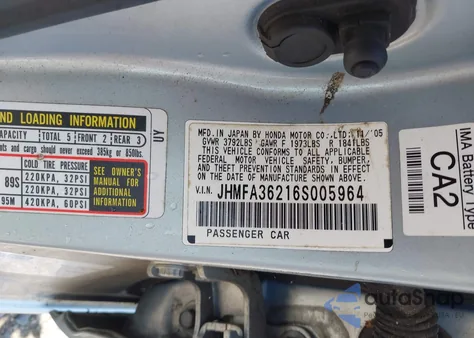 2006 Honda Civic Hybrid from USA, damaged, VIN JHMFA36216S005964